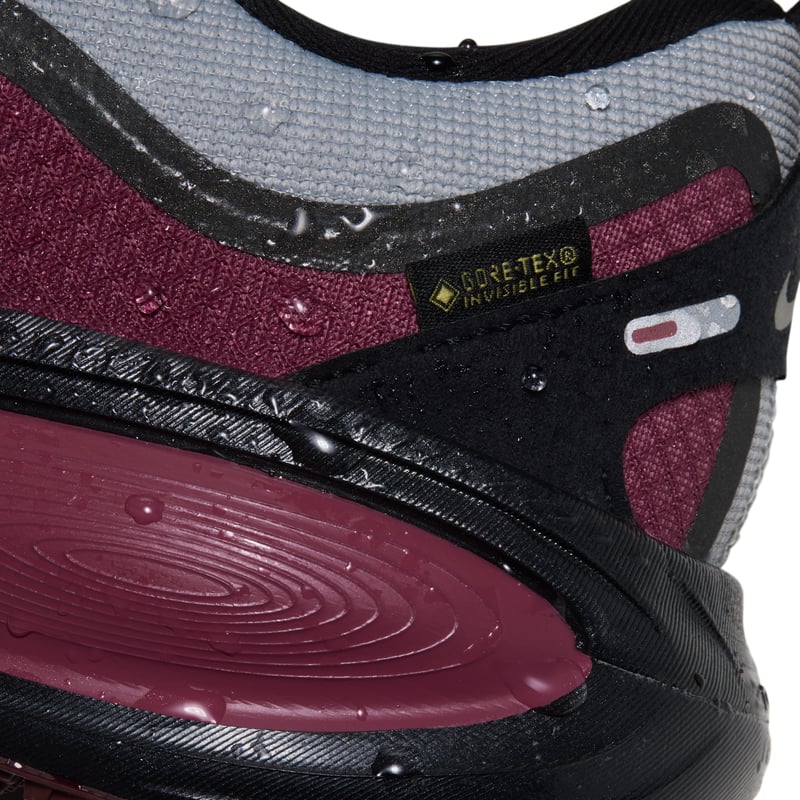 Buty do biegania Nike Vomero 18 GORE-TEX "Light Smoke Grey & Pink Smoke" | Kobiety | Bieganie | 09 | SPORTSHOWROOM