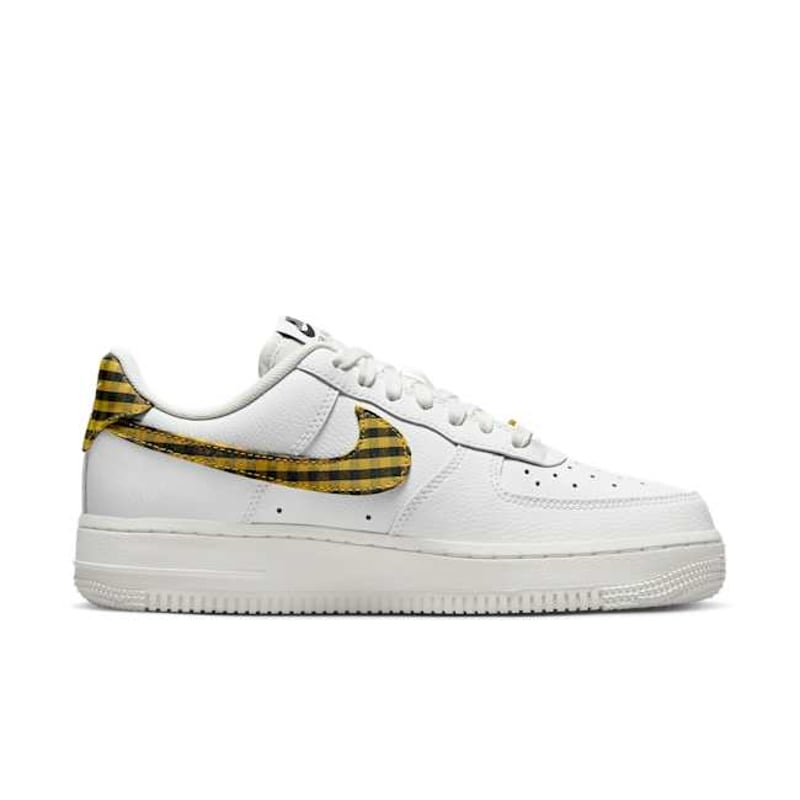 Nike Air Force 1 '07 DZ2784-102 03