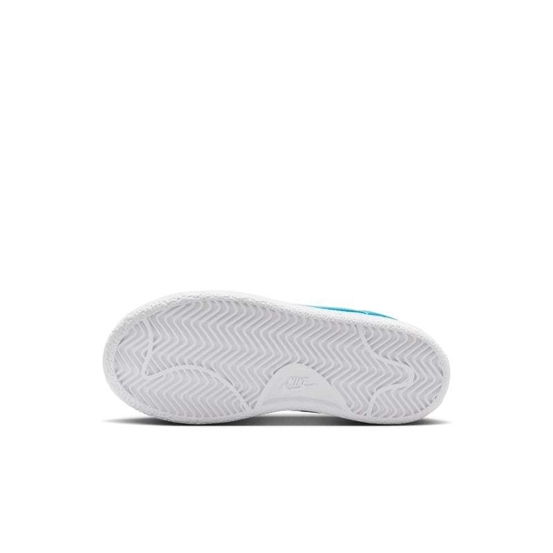 Nike Tennis Classic IM5256-106 02