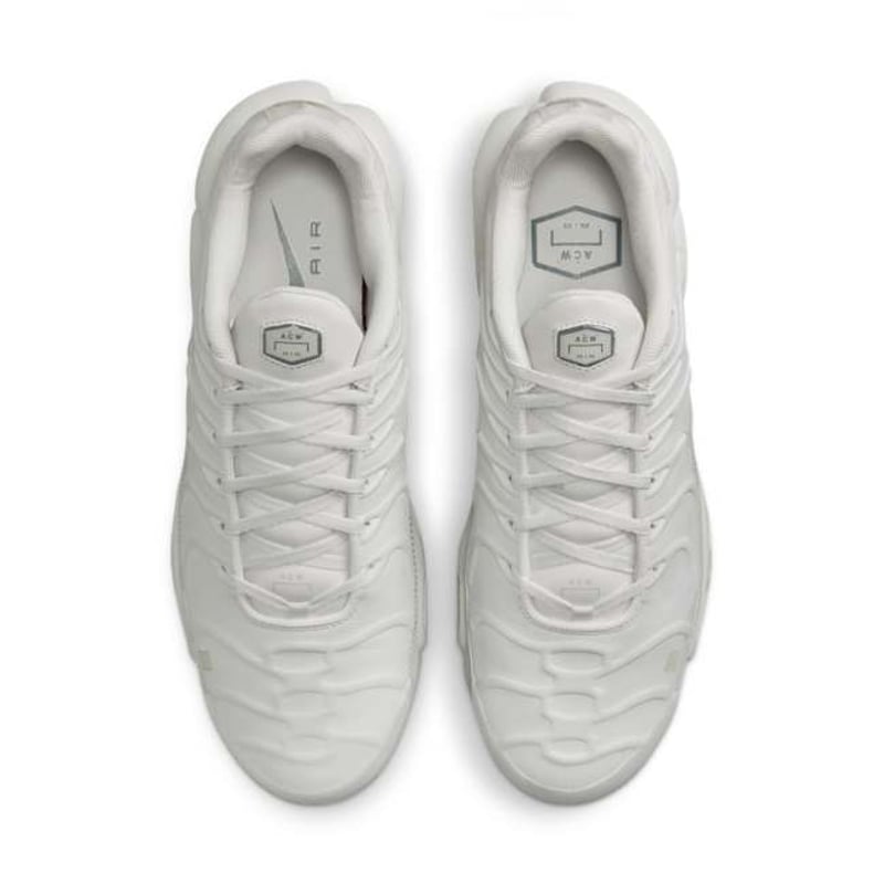 Nike Air Max Plus x A-COLD-WALL* Nike Air Max Plus x A-COLD-WALL*