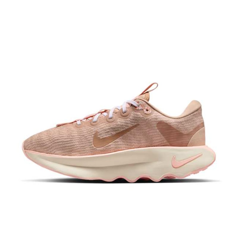 Nike Motiva IB8136-248 01