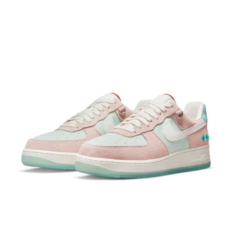 Nike Air Force 1 '07 LX DQ5361-011 05