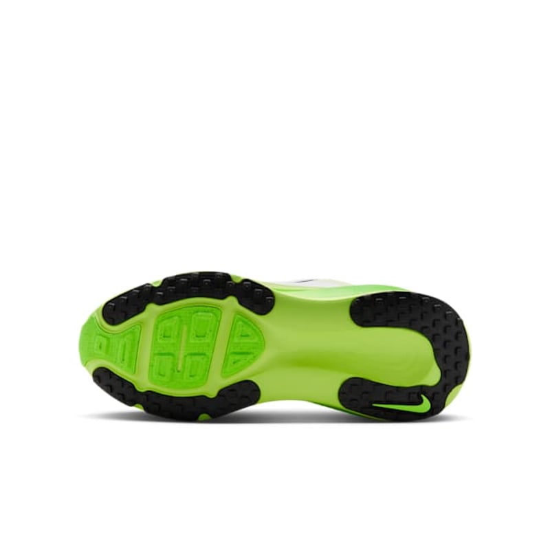 Nike Vomero 18 HQ2157-101 02