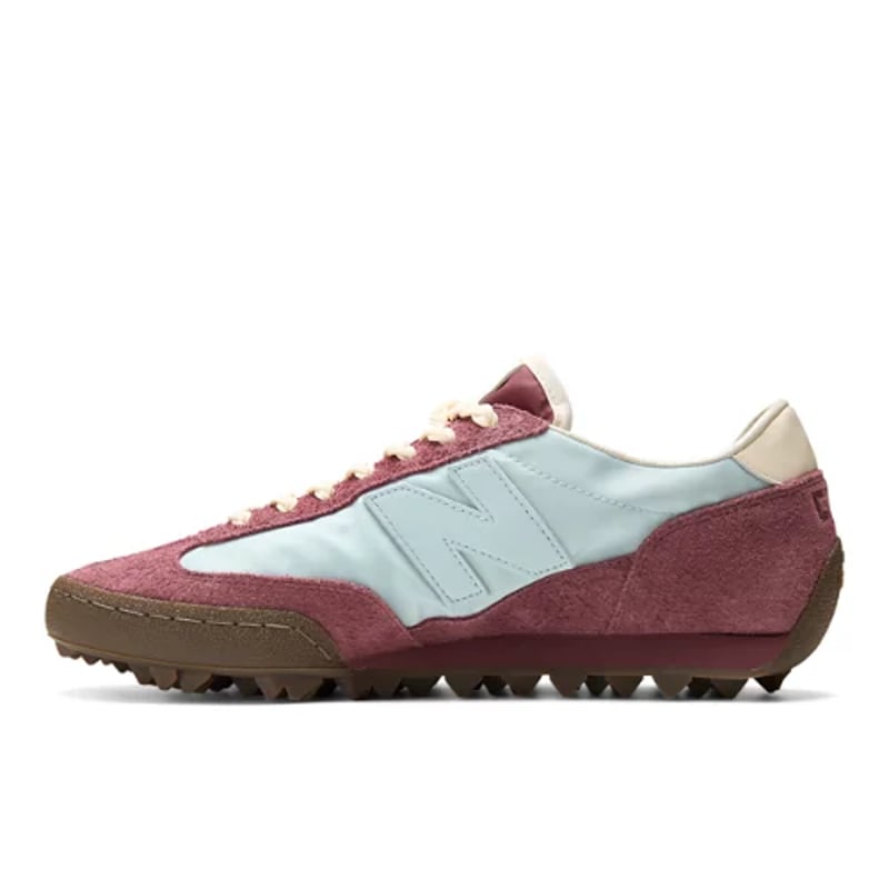 New Balance Gator Run x BASKETCASE UGTR1LB 02