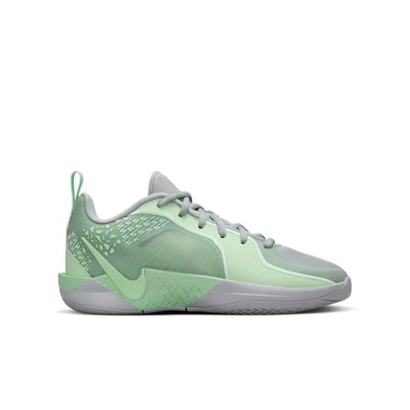 Nike Sabrina 2 FQ7376-004 03