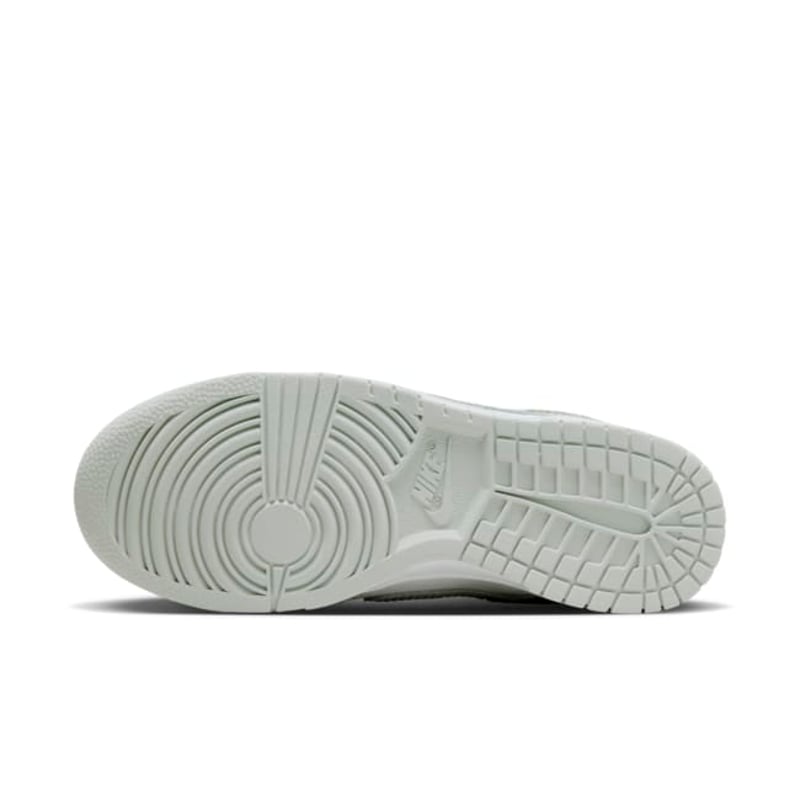 Nike Dunk Low FN7658-100 02