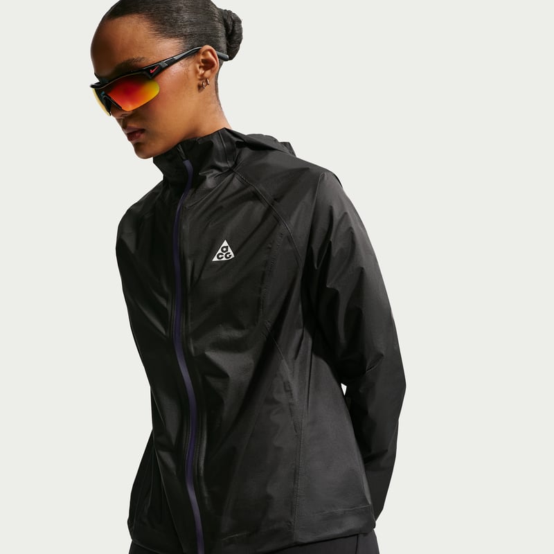 Nike ACG Trailwind Storm-FIT ADV Takki "Black" | Naiset | Outdoor | 03 | SPORTSHOWROOM