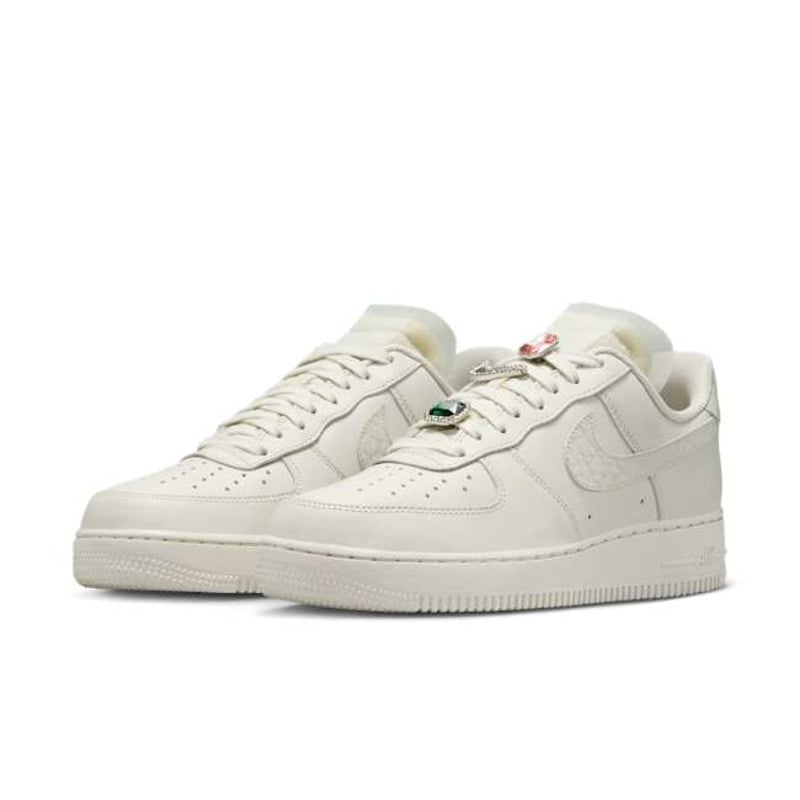 Nike Air Force 1 Low Premium DN5463-001 05