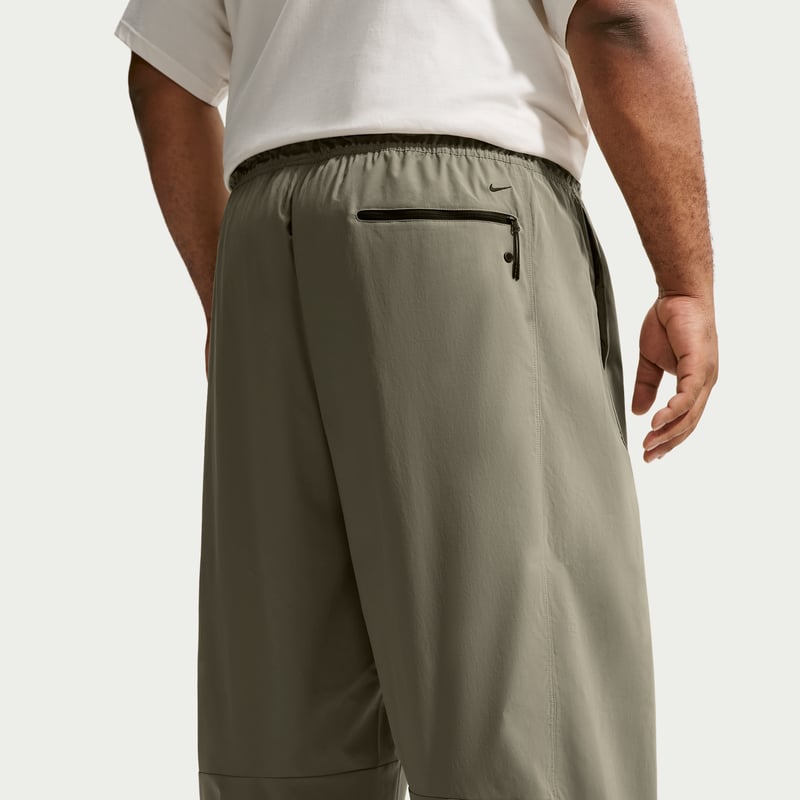 Spodnie Nike Tech Helios Dri-FIT "Light Army" | Mezczyzni | | 09 | SPORTSHOWROOM