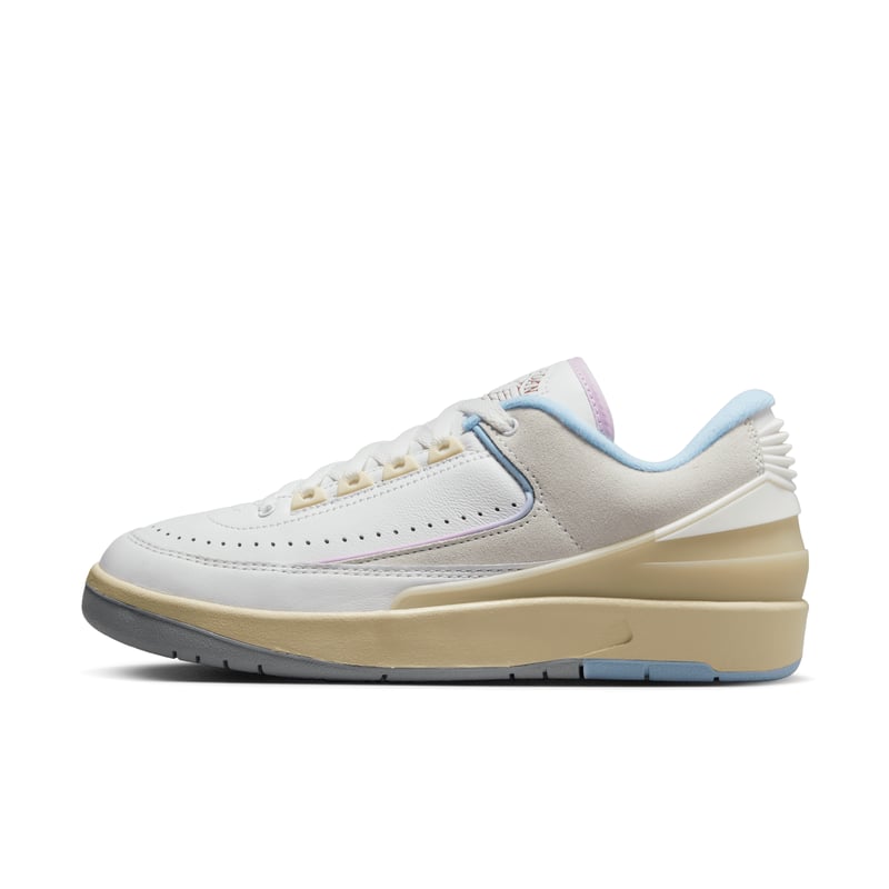 Jordan 2 Retro Low DX4401-146 01