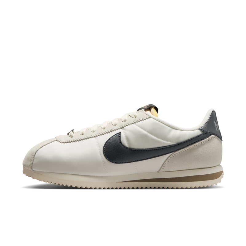 Nike Cortez Sneaker "Phantom & Off-Noir" | Damen | Sportstyle | 01 | SPORTSHOWROOM