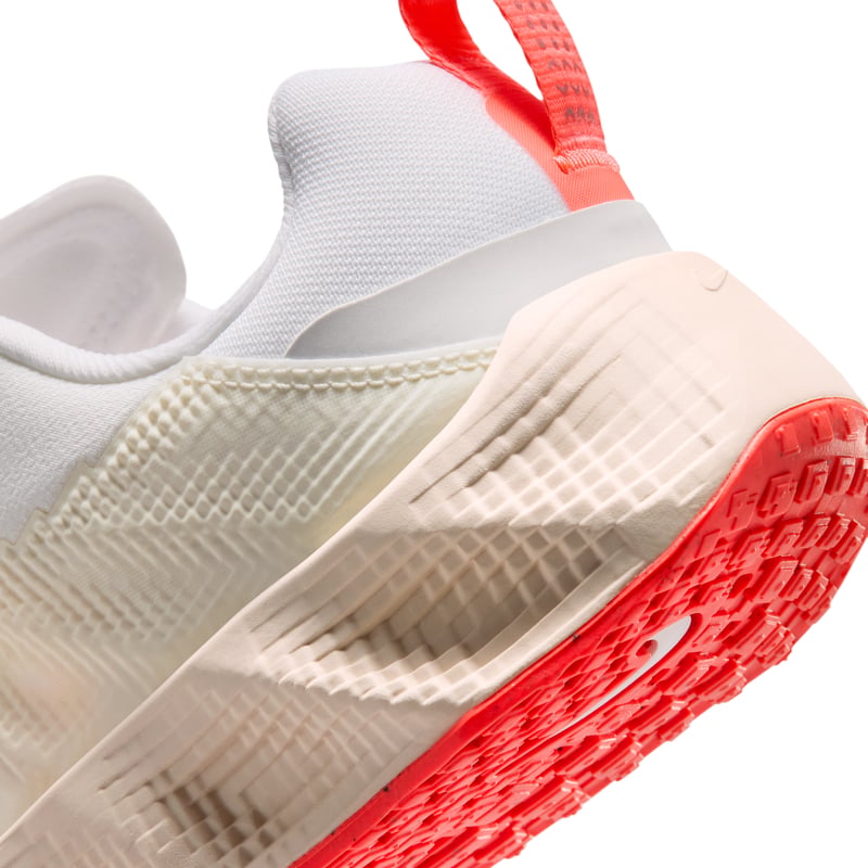 Nike Ava Rover HF6331-101 08