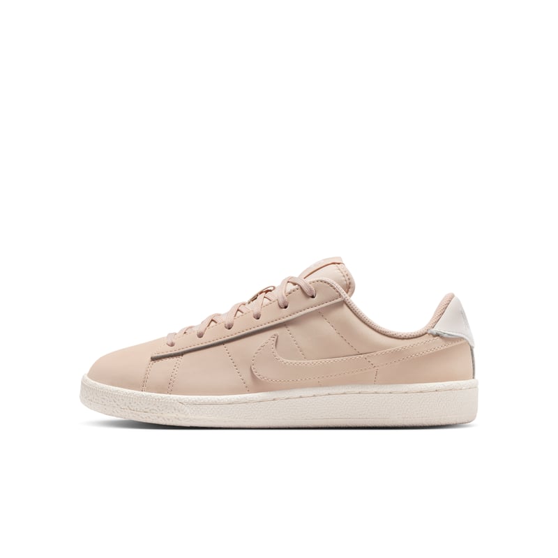 Nike Tennis Classic IV4307-100 01