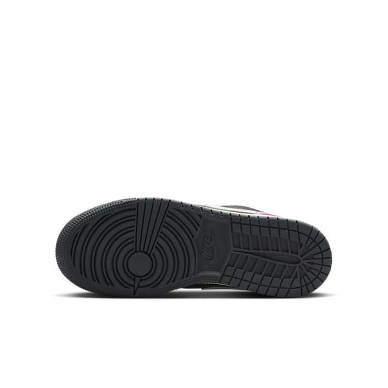 Jordan 1 Low SE HQ2021-005 02