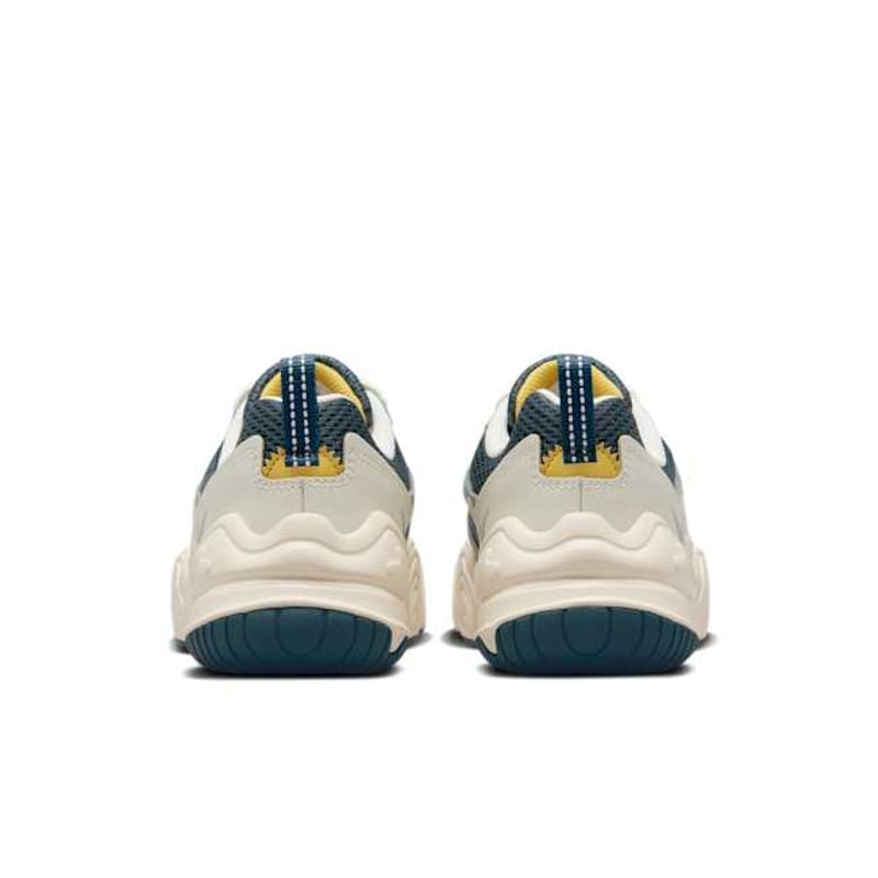 Nike Tech Hera FQ2771-300 06