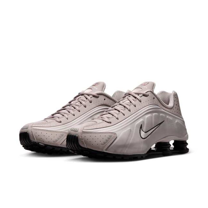 Nike Shox R4 IH0265-009 05
