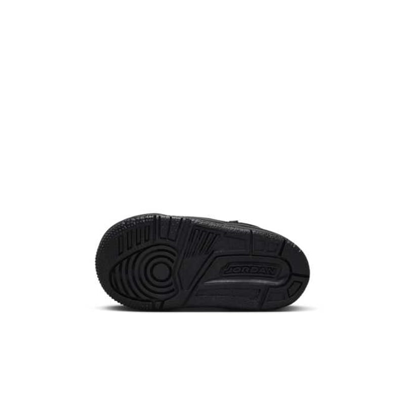 Jordan Spizike Low FQ3952-001 02