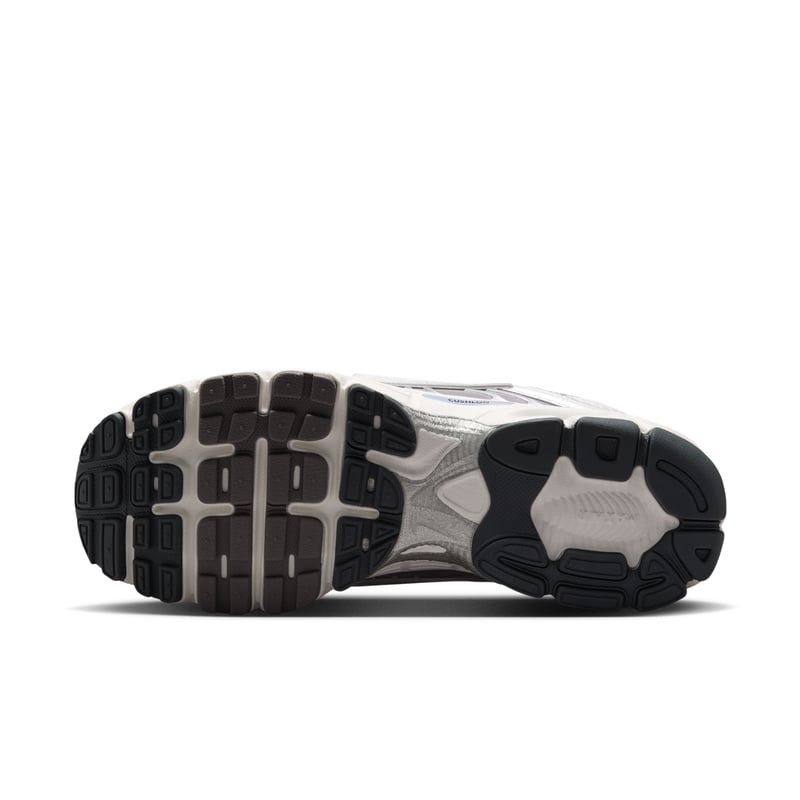 Nike Air Max Moto 2K sneakers "Platinum Tint & Sail" | Herre | Sportstyle | 02 | SPORTSHOWROOM