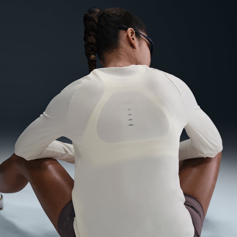 Nike Swift Dri-FIT UV HQ0503-133 02