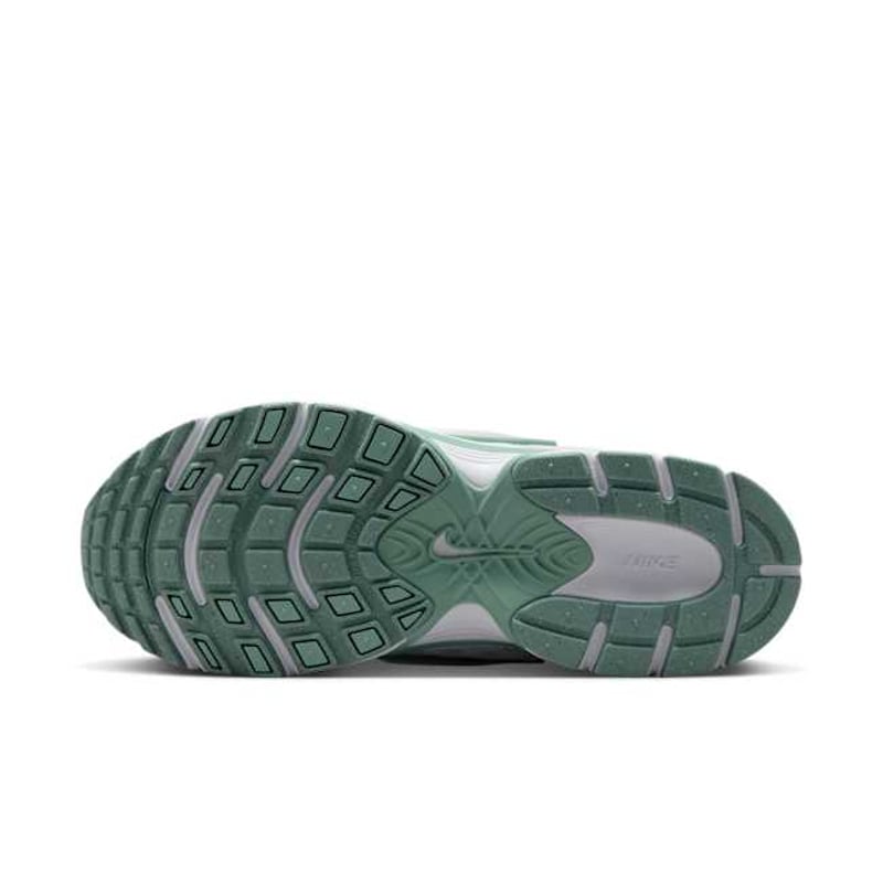 Nike V5 RNR HQ7901-106 02