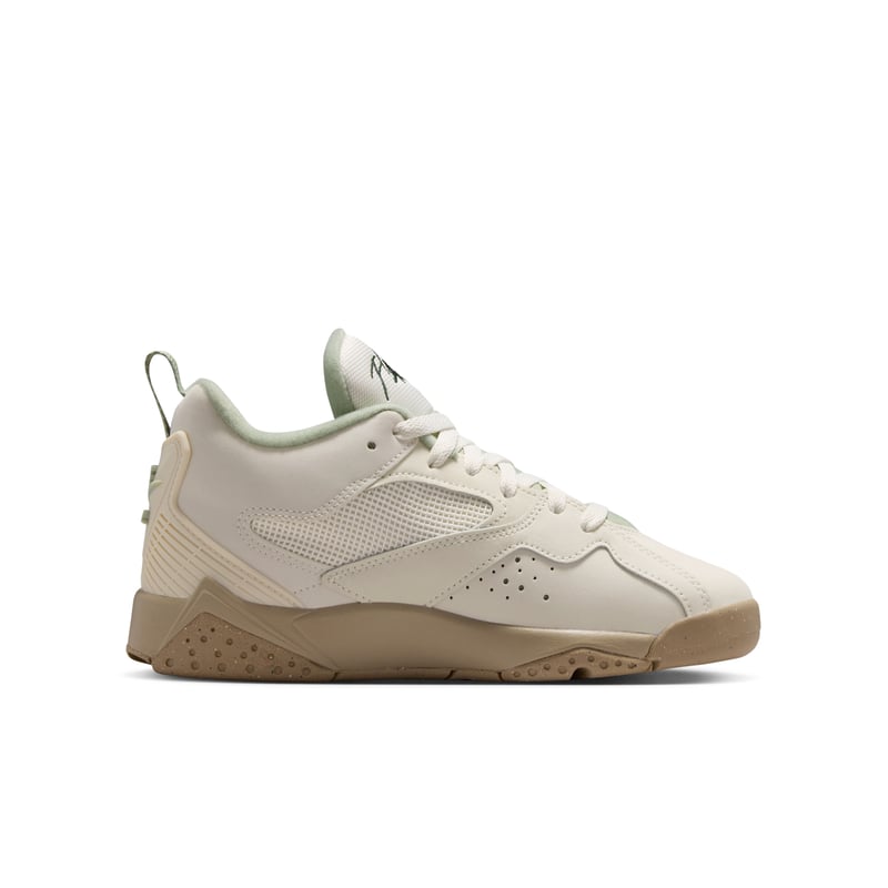 Jordan MVP 92 HQ4427-102 03