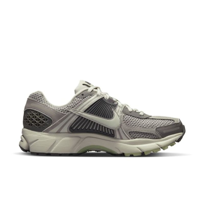 Nike Zoom Vomero 5 FB8825-001 03