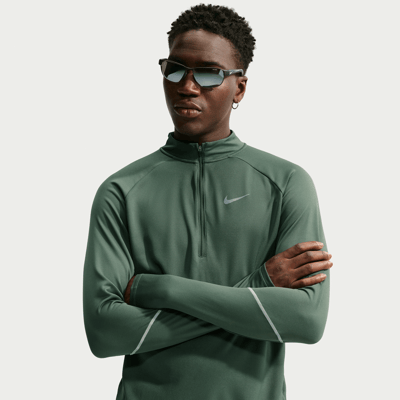 Top Nike Miler Dri-FIT 1/2-Zip "Camo Green" | Hombre | Correr | 01 | SPORTSHOWROOM