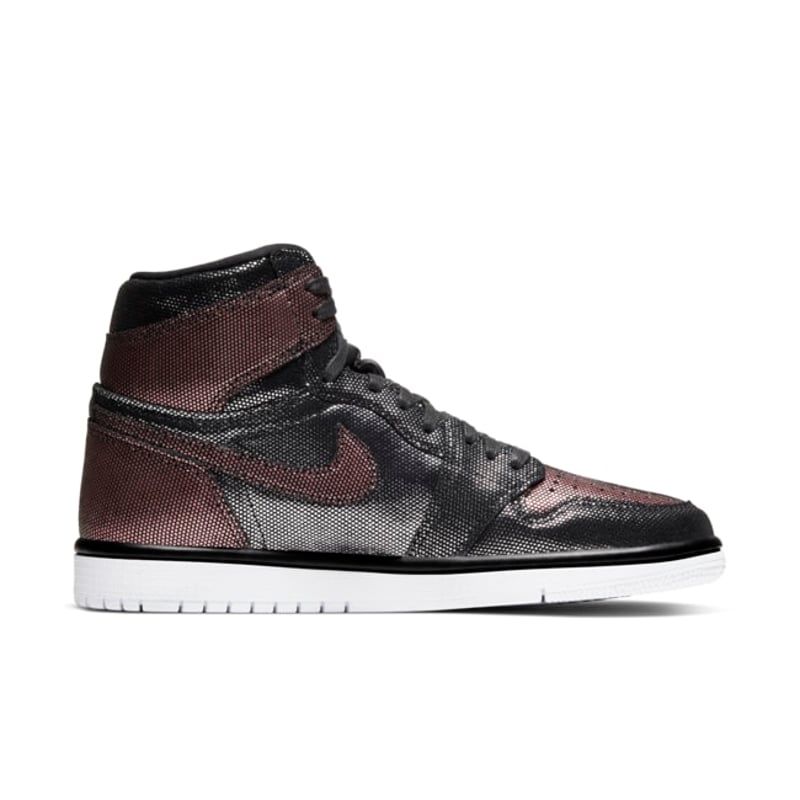 Jordan 1 High OG CU6690-006 03