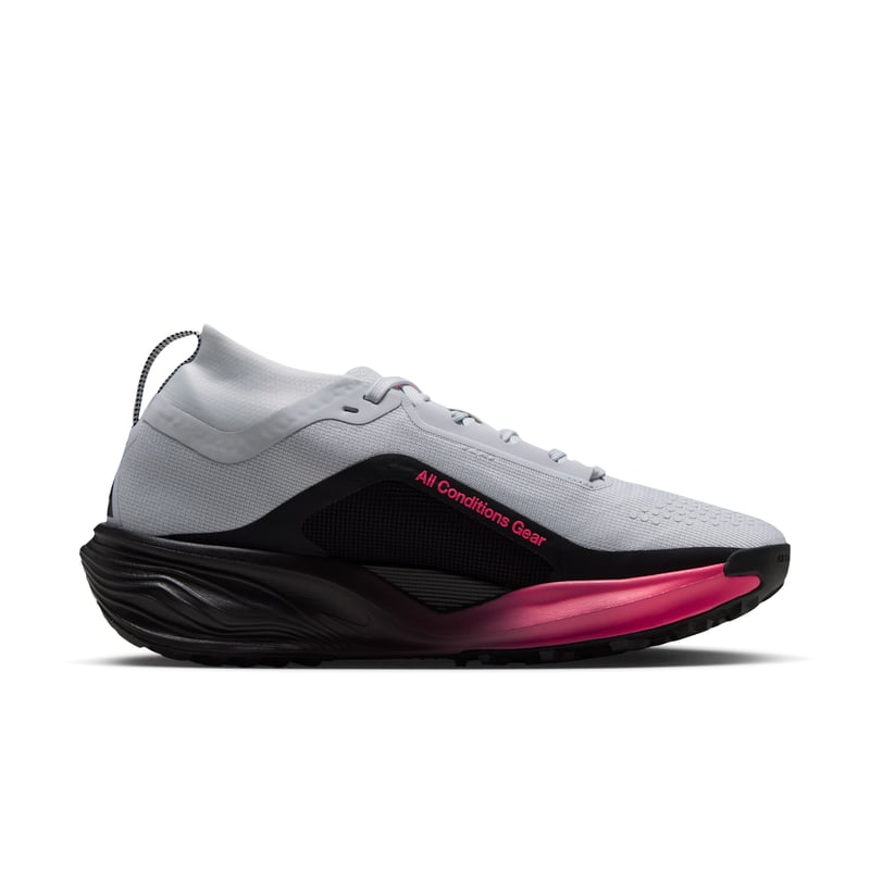 Nike ACG Pegasus GORE-TEX trailskor "Pure Platinum & Hyper Pink" | Kvinnor | Utomhus | 03 | SPORTSHOWROOM