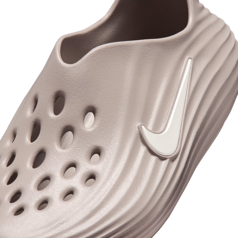 Nike ReactX Rejuven8 sneakers "Moon Particle & Light Orewood Brown" | Dame | Sportstyle | 07 | SPORTSHOWROOM