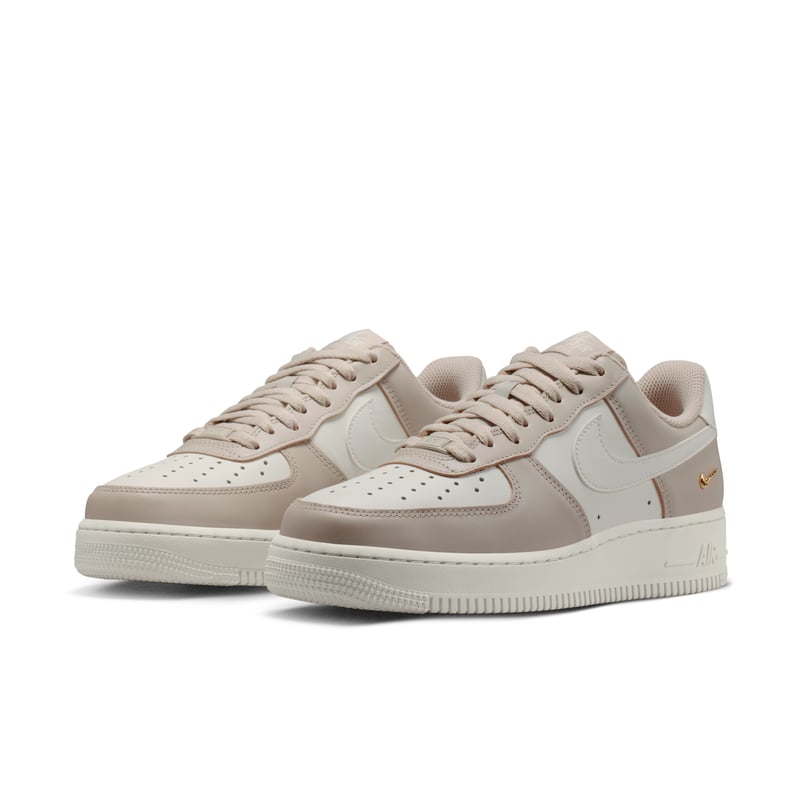 Nike Air Force 1 '07 Sneaker "Cream II & Metallic Gold" | Damen | Sportstyle | 05 | SPORTSHOWROOM