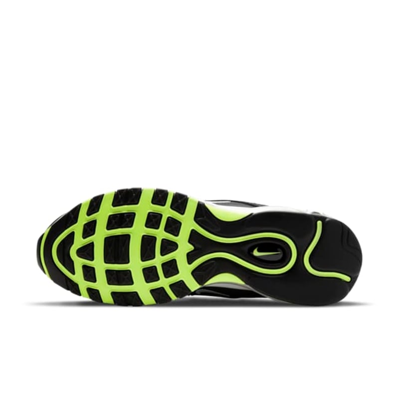 Nike Air Max 97 x UNDEFEATED DC4830-001 02