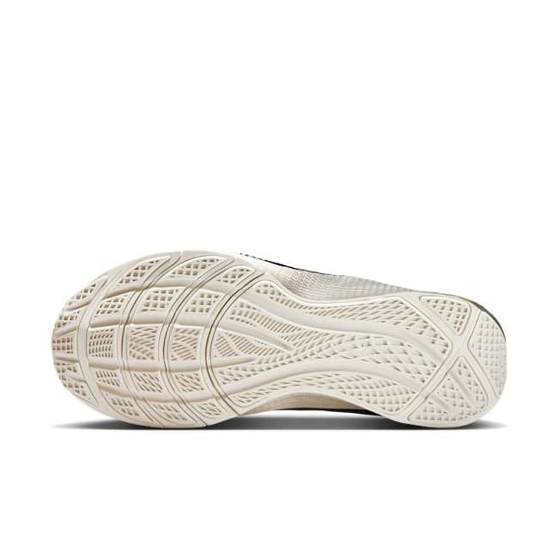 Nike LeBron TR1 FJ6151-201 02