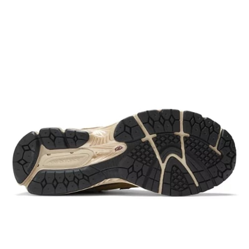 New Balance 2002R ‘Protection Pack’ M2002RDP 04