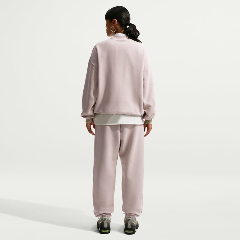 Nike Studio Fleece Medium Weight High-Rise Oversized Cuffed Bukse "Cream II & Sail" | Dame | | 04 | SPORTSHOWROOM