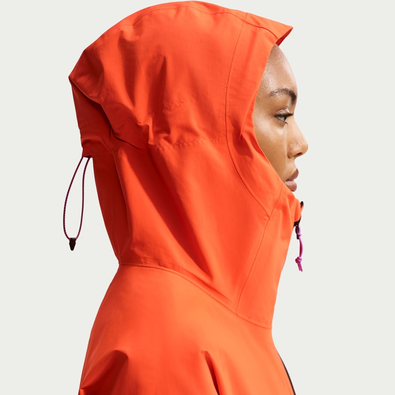 Nike ACG "Morpho" Storm-FIT ADV Rain Jakke "Safety Orange & Vivid Purple" | Dame | | 06 | SPORTSHOWROOM