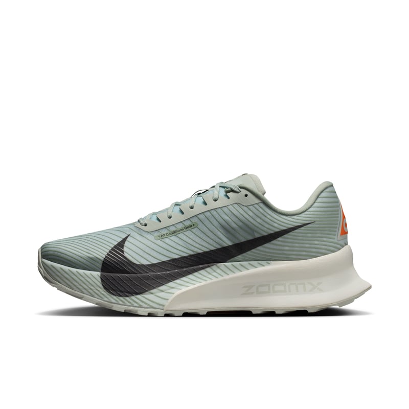 Nike ACG Ultrafly HF5668-003 01