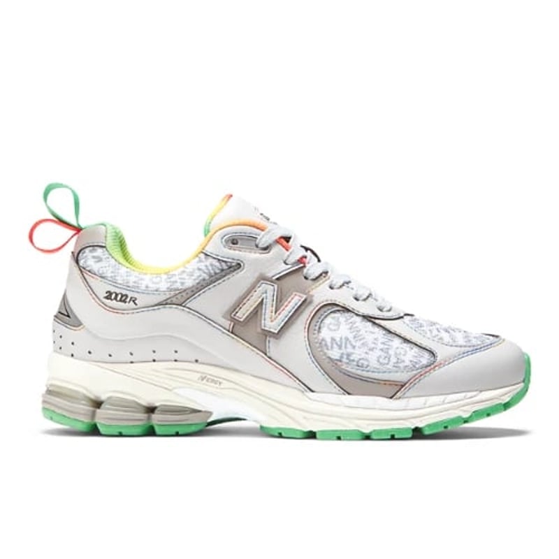 New Balance 2002R x GANNI M2002RGD 01