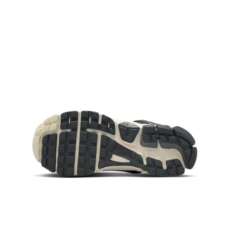 Nike Vomero 5 IB5853-001 02