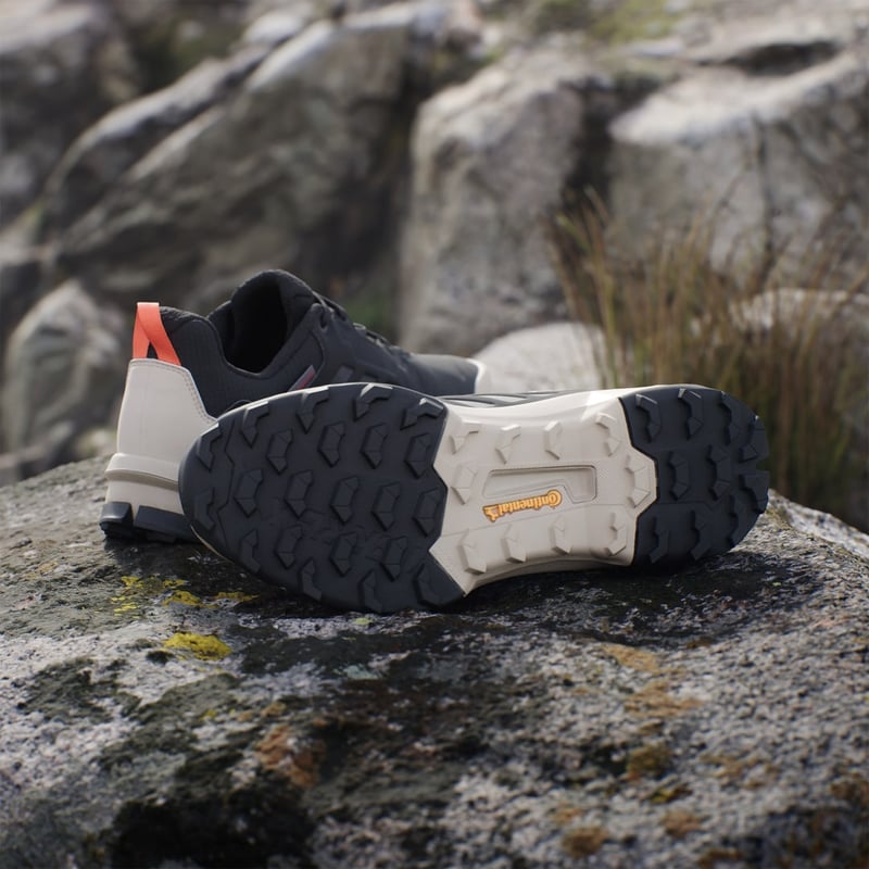 adidas Terrex AX4 Beta COLD.RDY IG8851 04