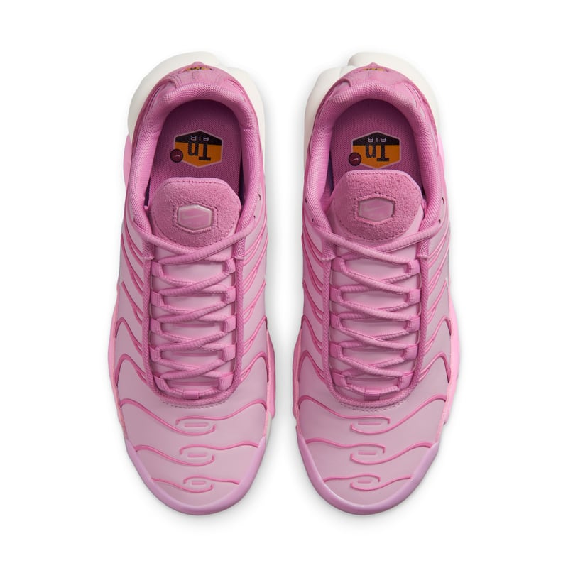 Superge Nike Air Max Plus Suede "Pink Rise" | Ženske | Sportstyle | 04 | SPORTSHOWROOM
