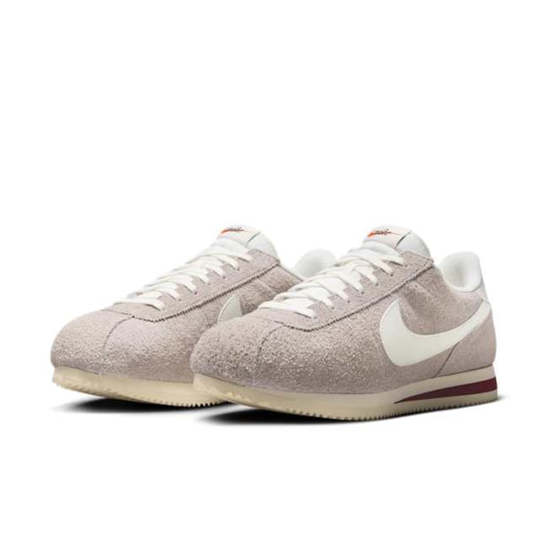 Nike Cortez SE Suede HF3142-001 05