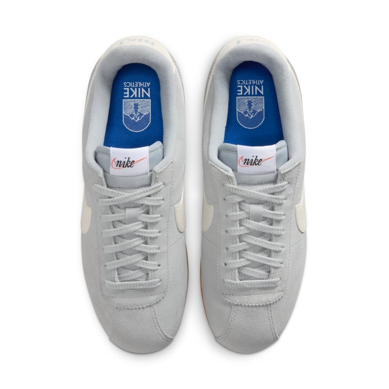 Tenisky Nike Cortez "Light Smoke Grey & Light Orewood Brown" | Ženy | Sportstyle | 04 | SPORTSHOWROOM