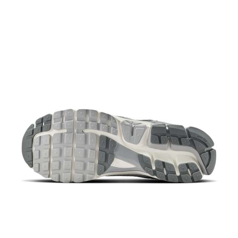 Nike Zoom Vomero 5 IM2219-121 02