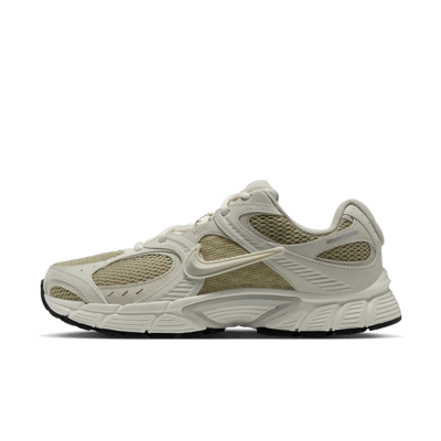 Tenisky Nike V5 RNR "Desert Khaki & Phantom" | Muži | Sportstyle | 01 | SPORTSHOWROOM
