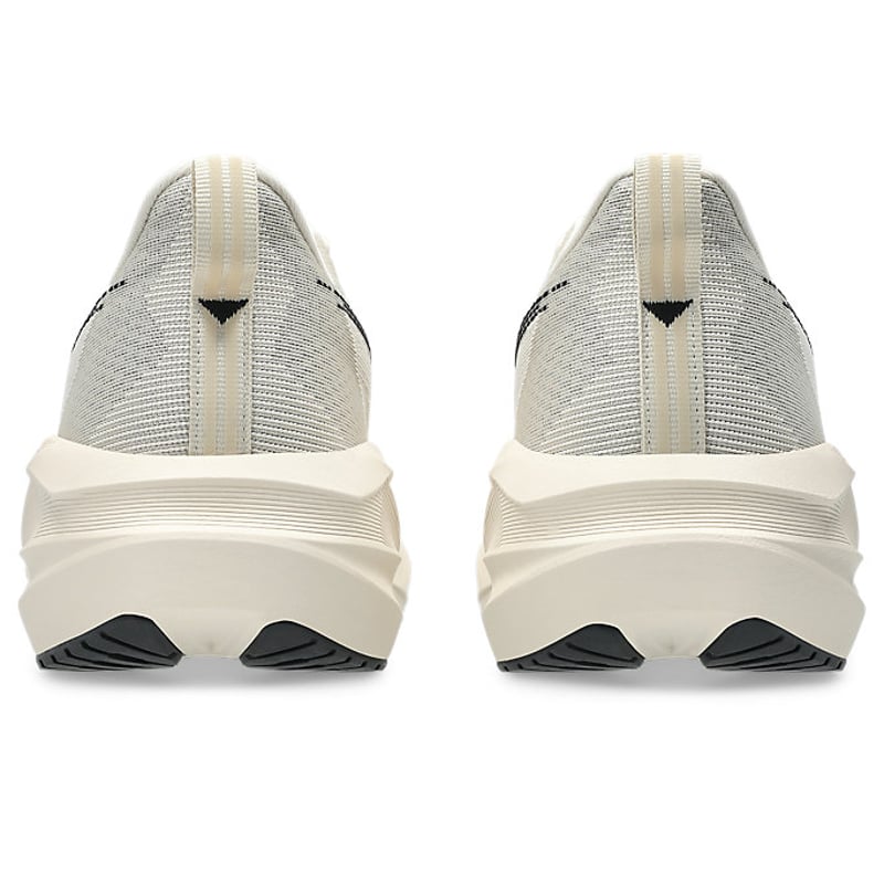 ASICS Novablast 5 1011B974-250 05