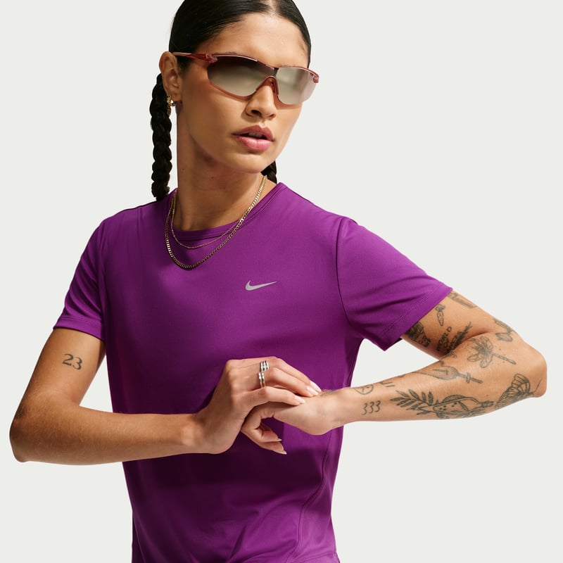 Maillot Nike Tempo Dri-FIT "Bold Berry" | Femme | Course à pied | 03 | SPORTSHOWROOM