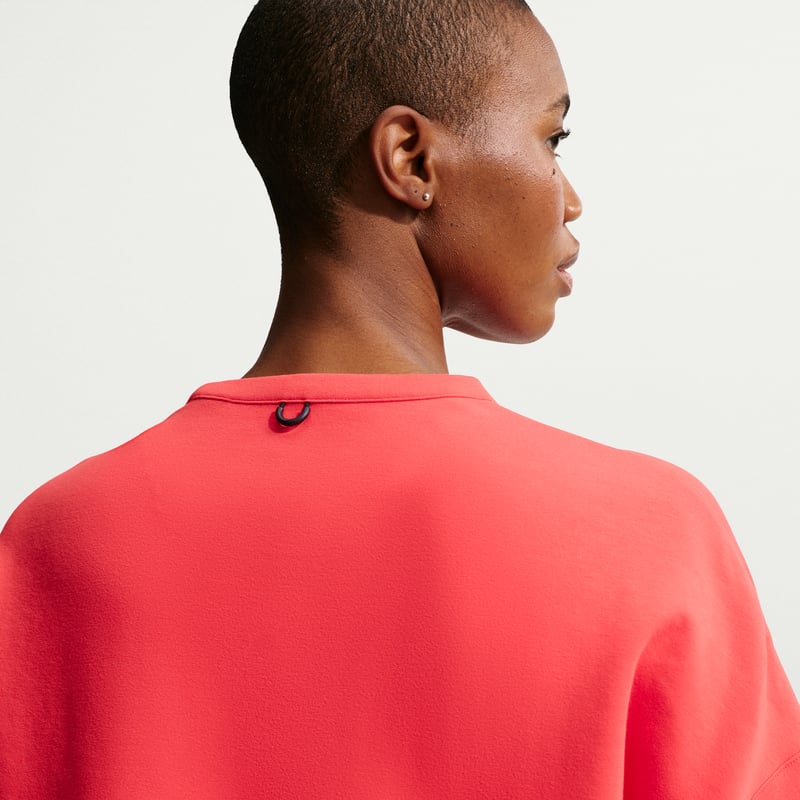 Nike 24.7 ImpossiblySoft Dri-FIT Oversized Crew HQ8193-696 02