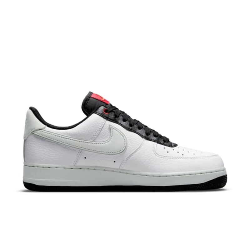 Nike Air Force 1 '07 LX DA8482-100 03