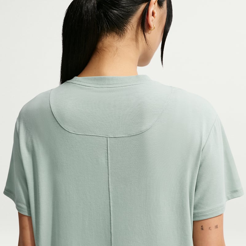 Nike One Relaxed Dri-FIT FN2814-007 02